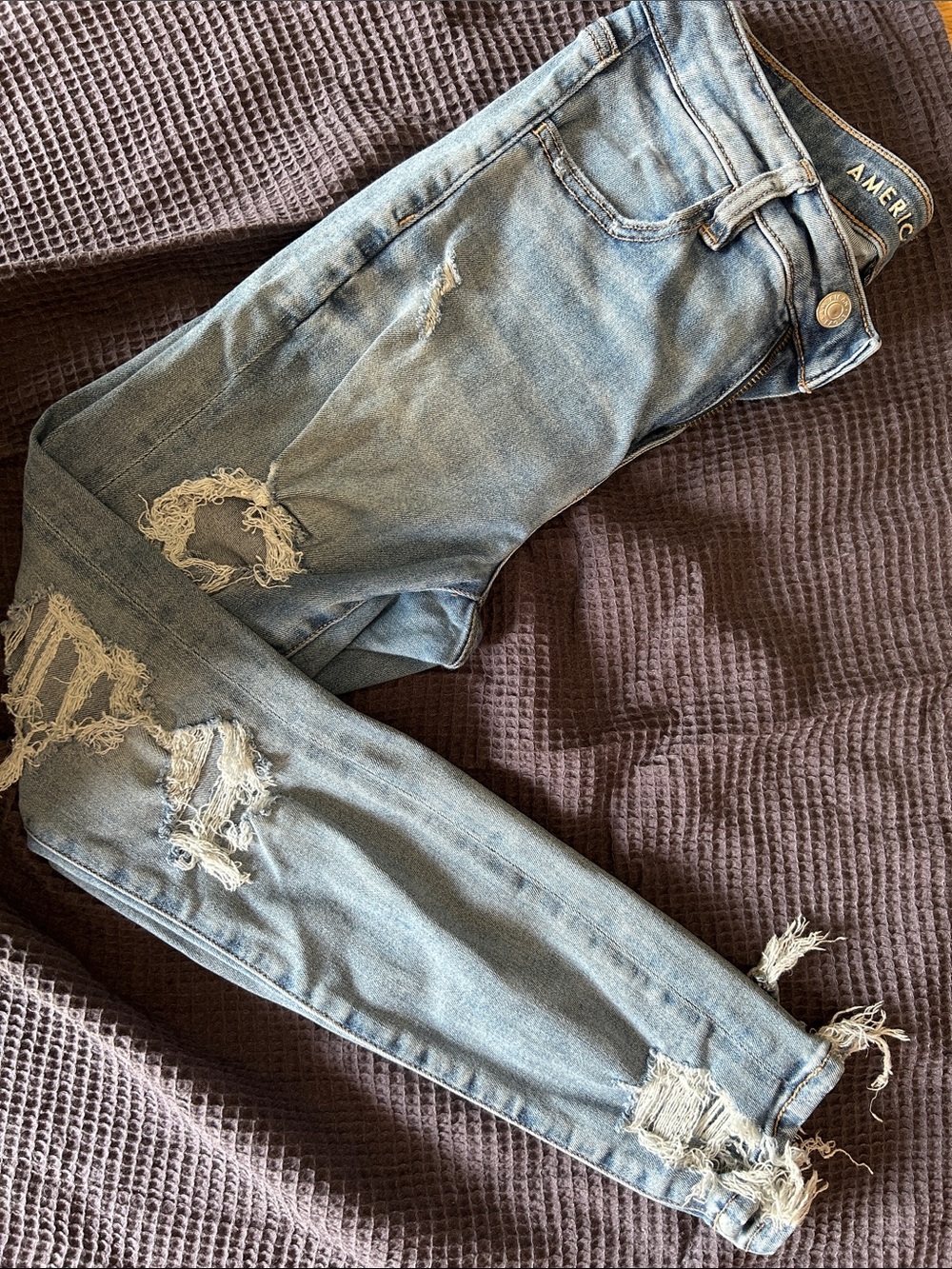 American Eagle Outfitters, Next level stretch, Light Blue Distressed Jeans - Picture 6 of 6